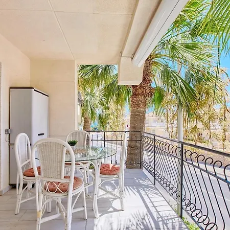 Stylish 1-bedroom - By Welcomely Apartamento